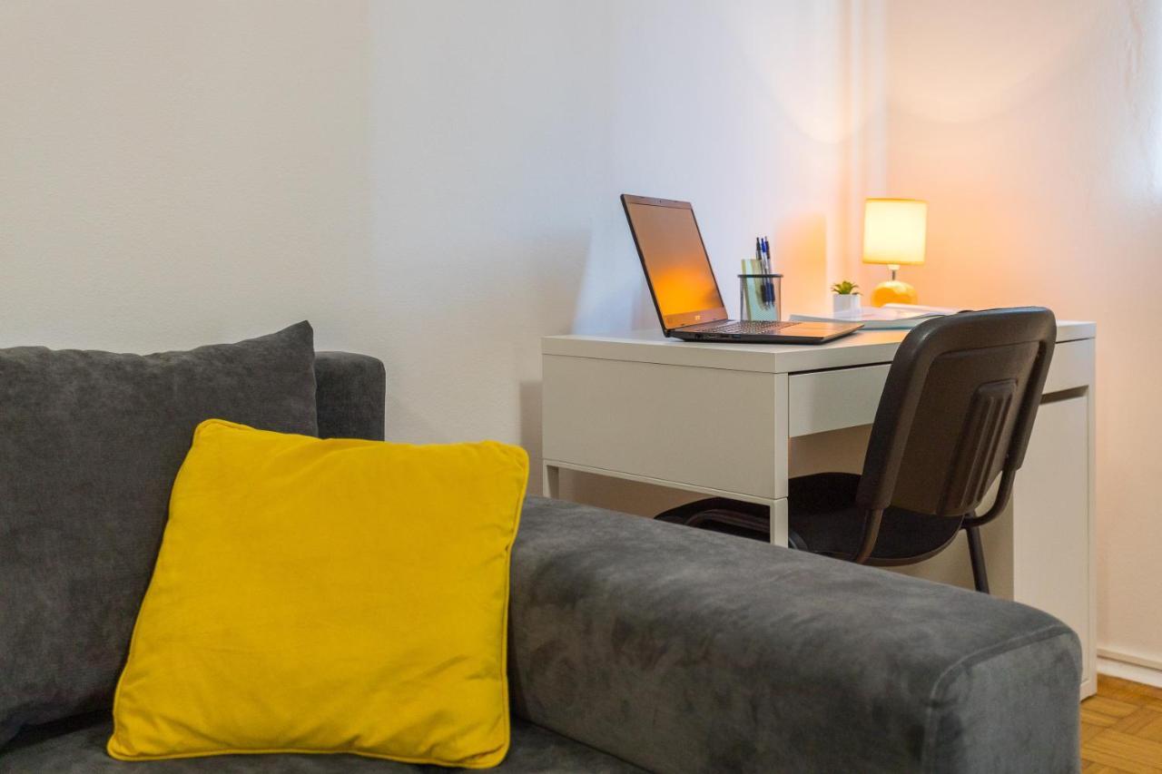 Laveruda Apartment With Balcony And Free Parking Pula Exterior foto