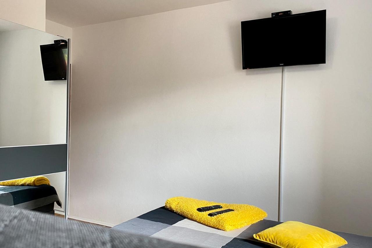Laveruda Apartment With Balcony And Free Parking Pula Exterior foto